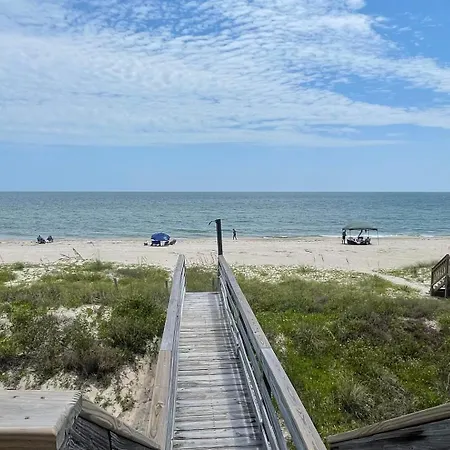Sunflower 2, Beachfront Apt, Pets Allowed